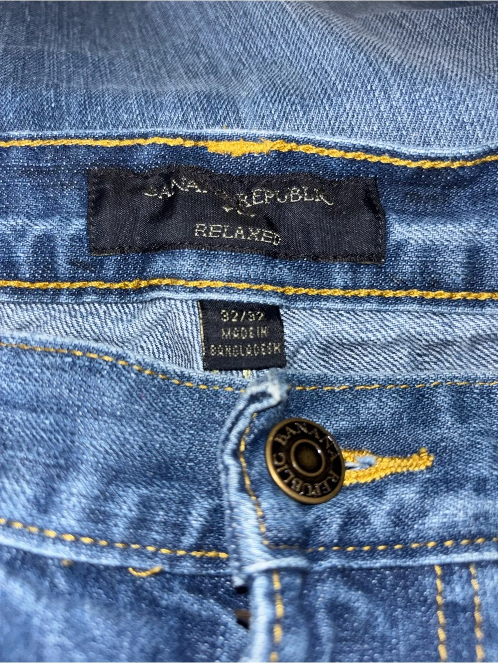Banana Republic relaxed jeans size 32